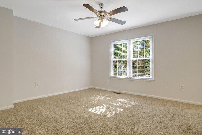Building Photo - 7416 Spring Tree Dr