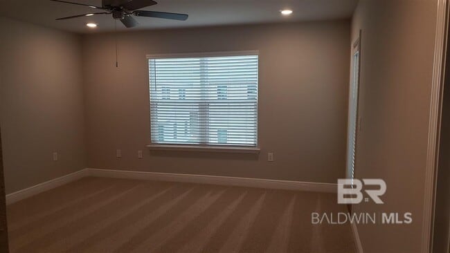 Building Photo - 23952 Cottage Lp