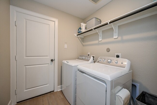 Building Photo - 4235 Palmetto Grv Ln