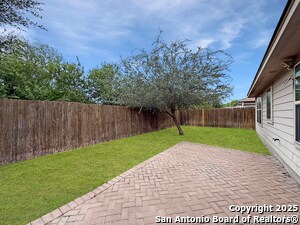 Building Photo - 4096 Cherry Tree Dr