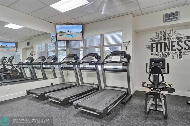 Building Photo - 1370 S Ocean Blvd
