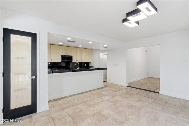 Building Photo - 5309 N 24th Pl