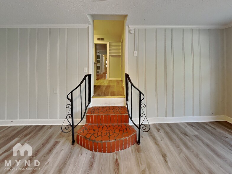 Building Photo - 4702 Chip Rd