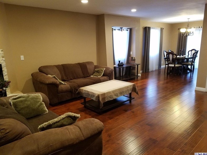 Living/Dining Rooms - 9414 Moonbeam Ave