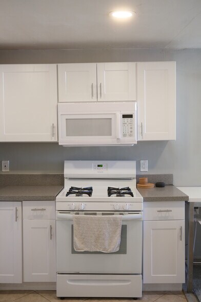 Building Photo - 3942 Marron St