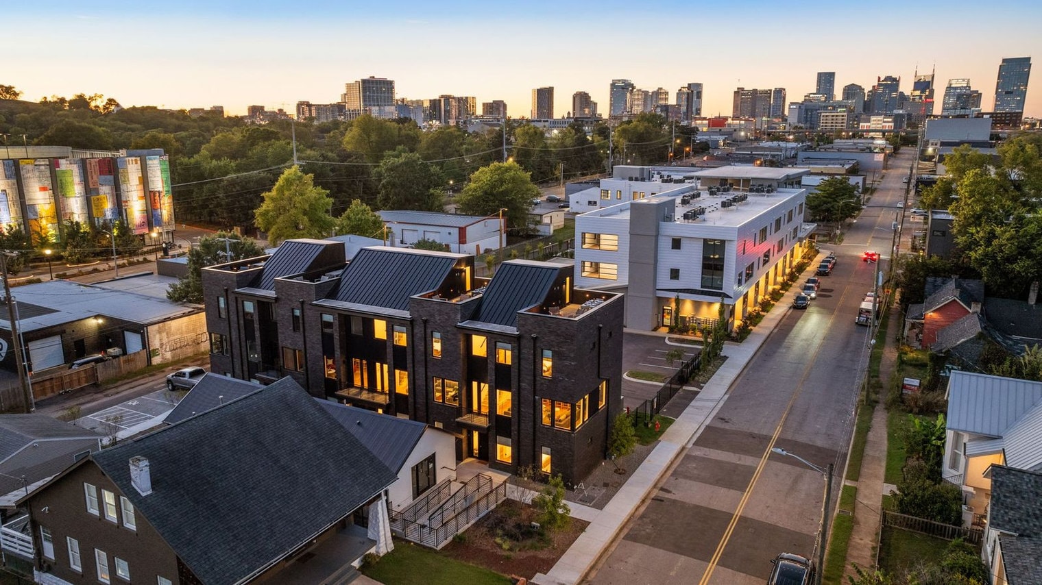 Building Photo - 1117 3rd Ave S