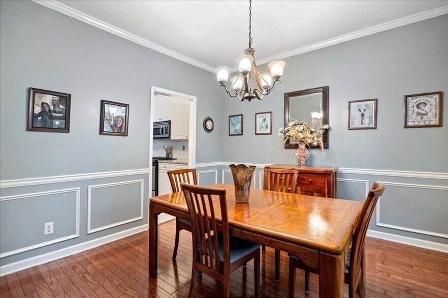 Building Photo - 69 New Brunswick Ct NE