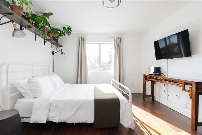 Building Photo - Modern 3-Bedroom Duplex Near OU Health Cen...