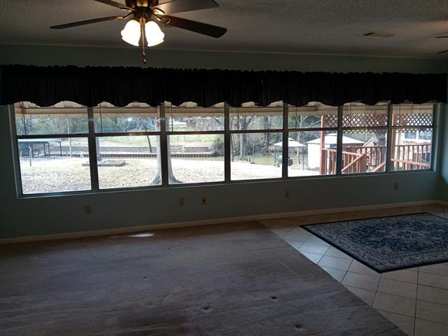 Building Photo - 519 Jolly Dr