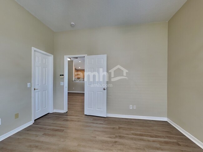 Building Photo - 8622 Tidal Bay Ln