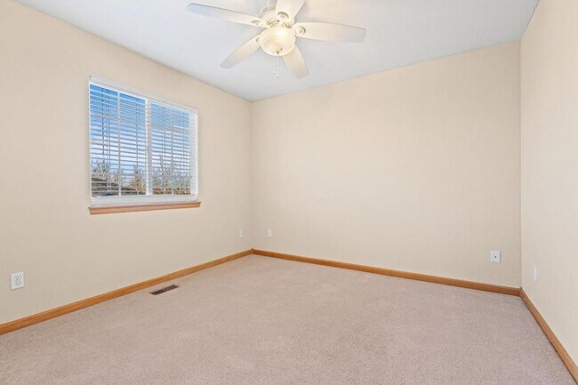 Building Photo - 389 Blackstone Cir