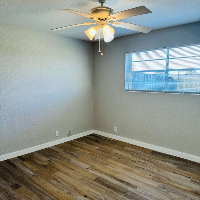 Building Photo - Chic 2-Bedroom | 2-Bathroom Port Arthur Apartment with Elegant Granite Finishes!