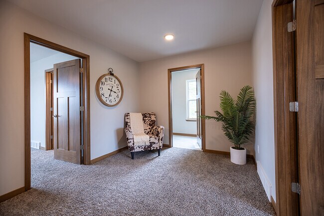 Building Photo - 3402 Green Pastures Ln