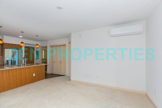 Building Photo - 1 bdrm/1 bath with 1 parking at Keauhou Pl...