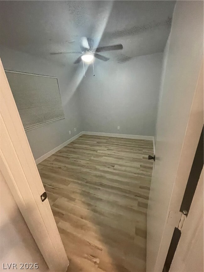 Building Photo - 466 E Sunset Rd