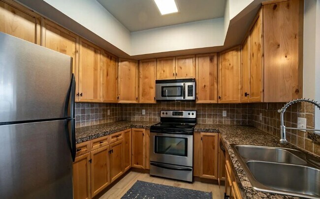 Building Photo - Fully Furnished Mountain Condo | Flexible Lease Terms | Garage Included | Fraser, CO