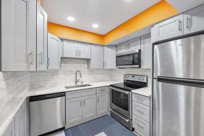 Building Photo - 950 S Kanner Hwy