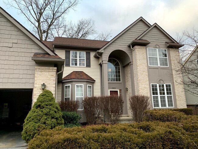 Building Photo - 29252 Autumn Ridge