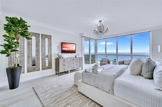 Building Photo - 3200 N Ocean Blvd