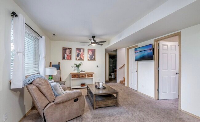 Building Photo - 16669 Rainier View Dr SE