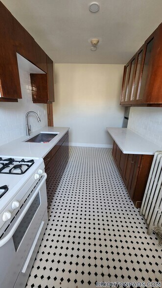 Building Photo - 26 Chiswick Rd