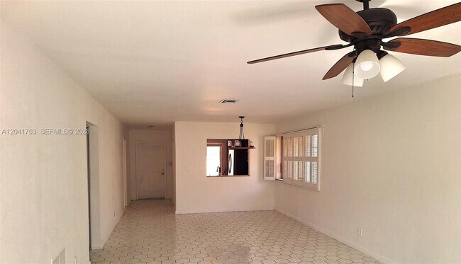 Building Photo - 6553 NW 99th Ave