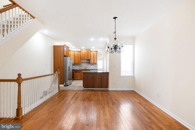 Building Photo - 3987 Terrace St