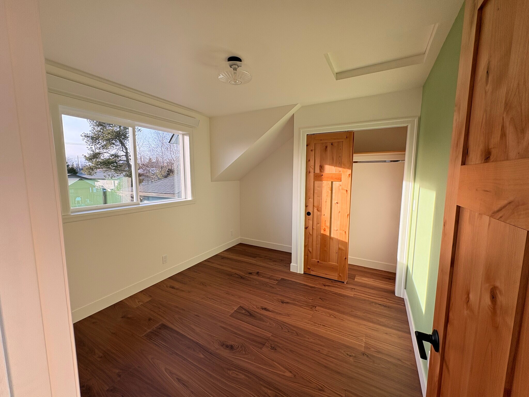 Building Photo - 2515 Yew St