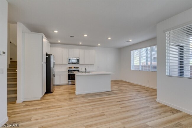 Building Photo - 1031 Valeria Rdg Ln