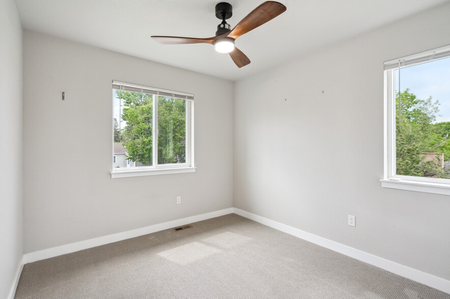 Building Photo - 2226 S Galapago St