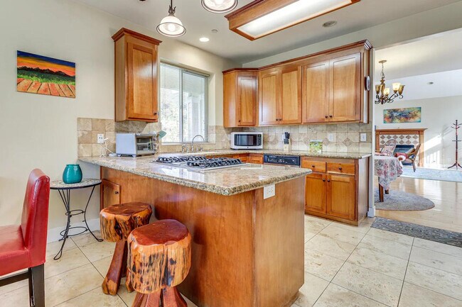 Building Photo - 158 Sierra Pl