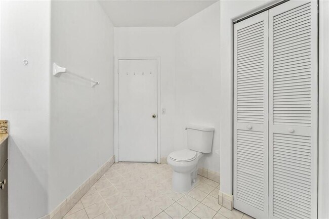 Building Photo - 10819 NW 51st Ln