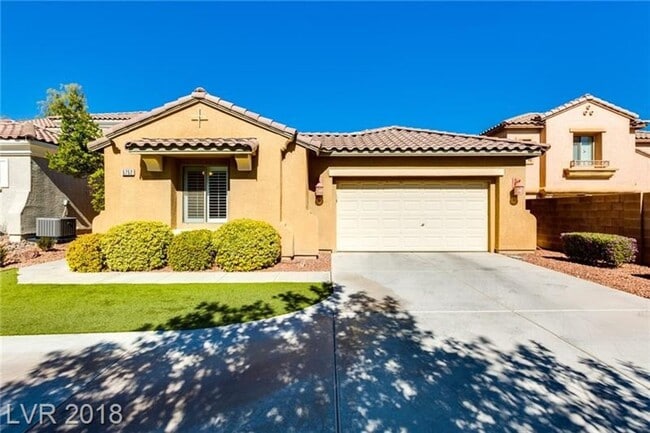 Building Photo - Gorgeous Cul-De-Sac Home with Casita, Pool & Spa!