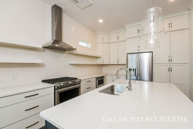 Building Photo - 12.5 Nunan St