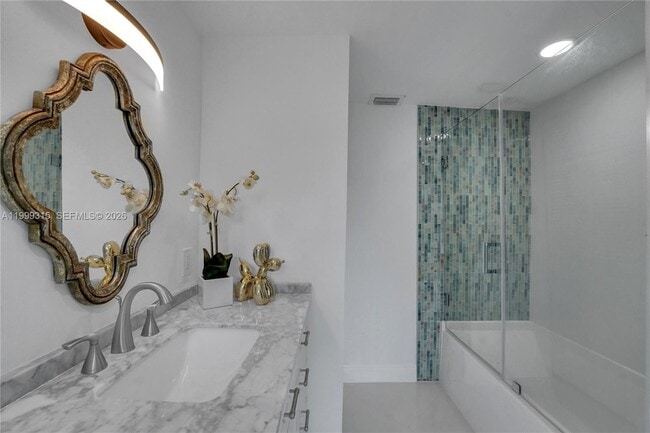 Building Photo - 1137 SW 8th Ave