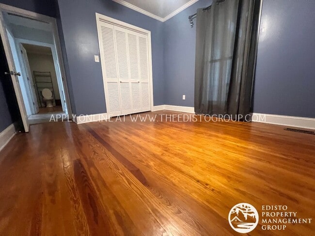 Building Photo - Spacious 2-Bedroom Country Home with Expan...