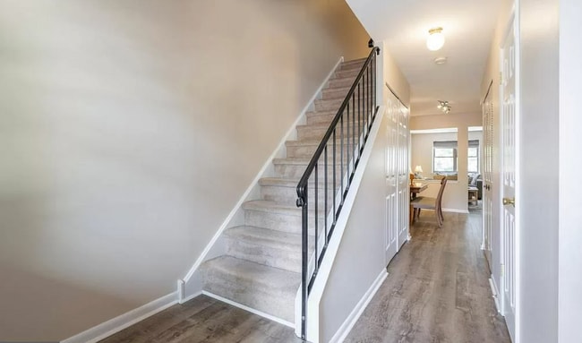 Building Photo - 886 Andover Pl