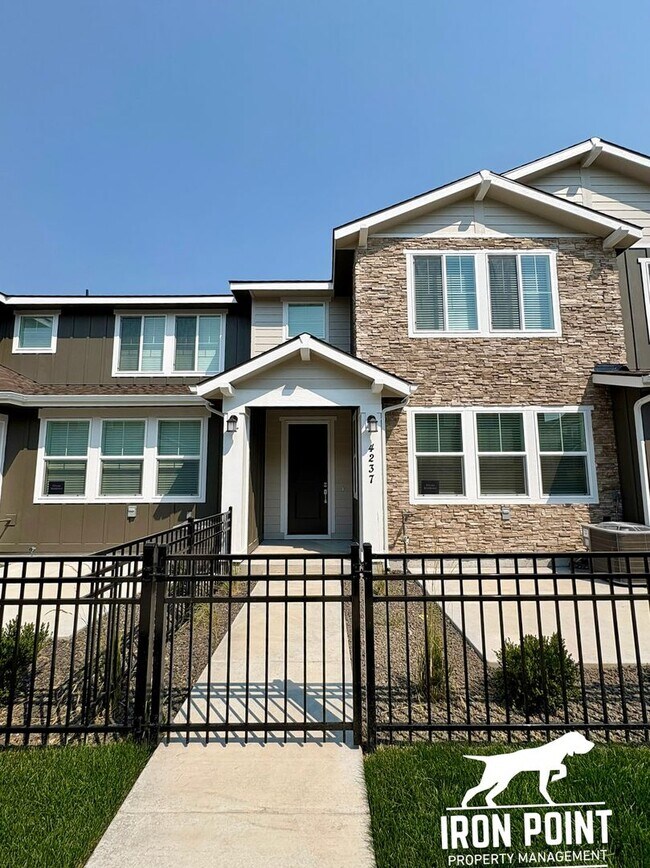 Building Photo - 4237 W Flint Dr