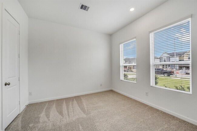 Building Photo - 31111 Marlow Mnr Ct