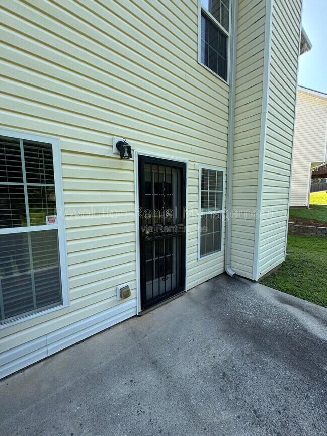 Building Photo - 4060 Preserve Ln