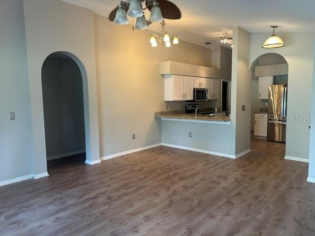 Building Photo - 515 Scarlet Maple Ct