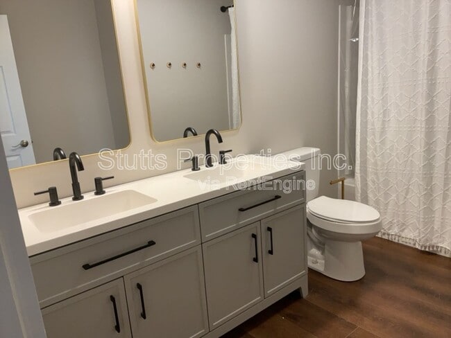 Building Photo - 625 Rivermont Rd