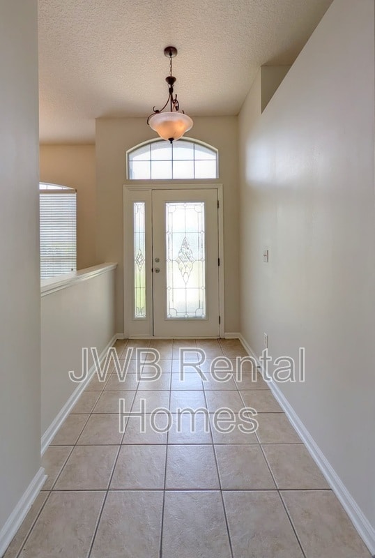 Building Photo - 463 Portobello Dr