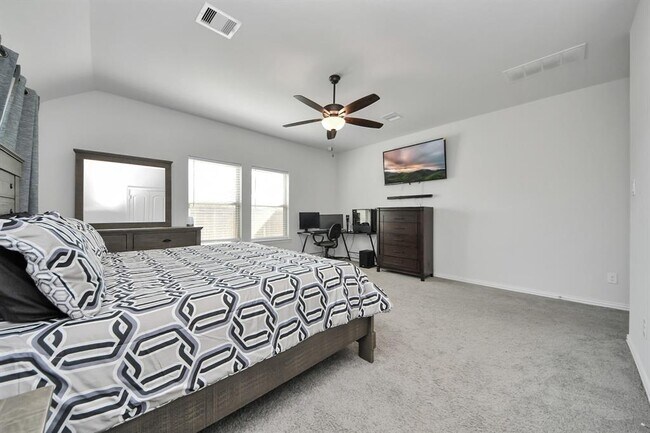 Building Photo - 7009 Terra Ln