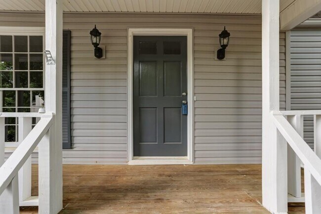 Building Photo - 155 County Cork Dr