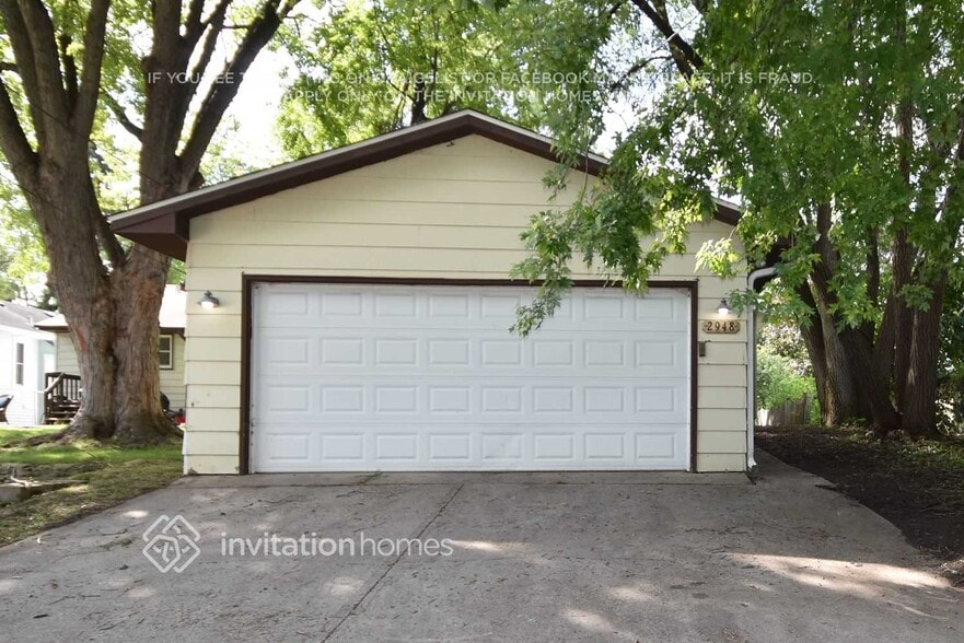 Building Photo - 2948 France Ave N