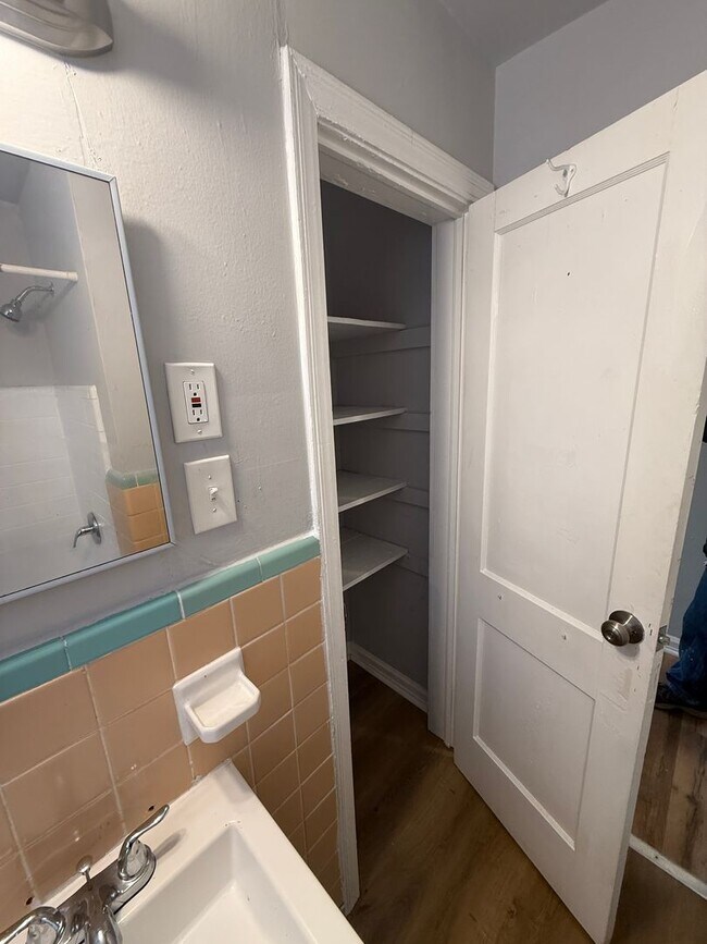 Building Photo - **ON HOLD** TOTAL ELECTRIC 2 or 3 Bedroom / 1 Bathroom Home for Rent in Columbus, GA***