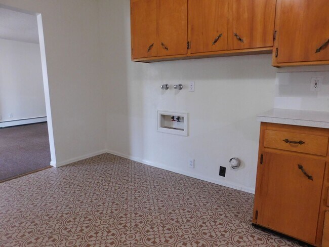 Building Photo - Redlands Home with Great Views