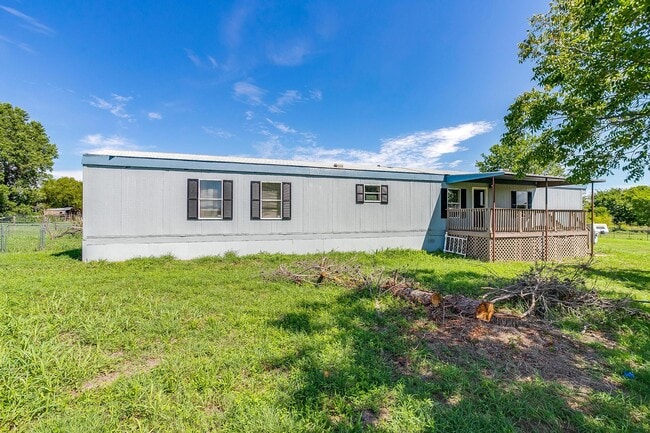 Building Photo - 149 Valley Meadows Dr