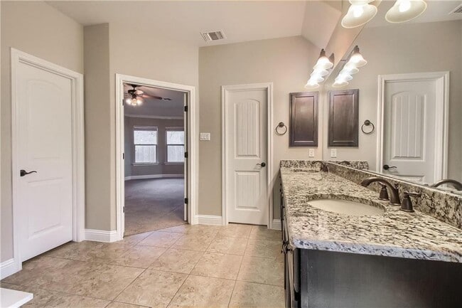 Building Photo - 8700 Evelina Trail